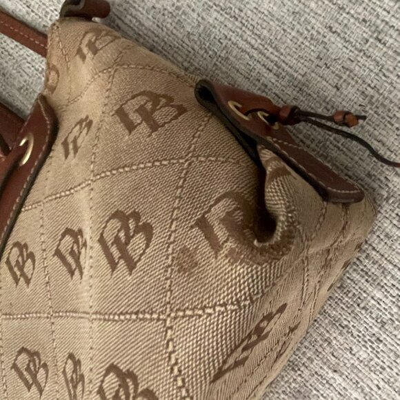 Vintage Dooney & Bourke Signature Quilted Pattern Tassel Bag w/Wallet Brown SM - Picture 14 of 16